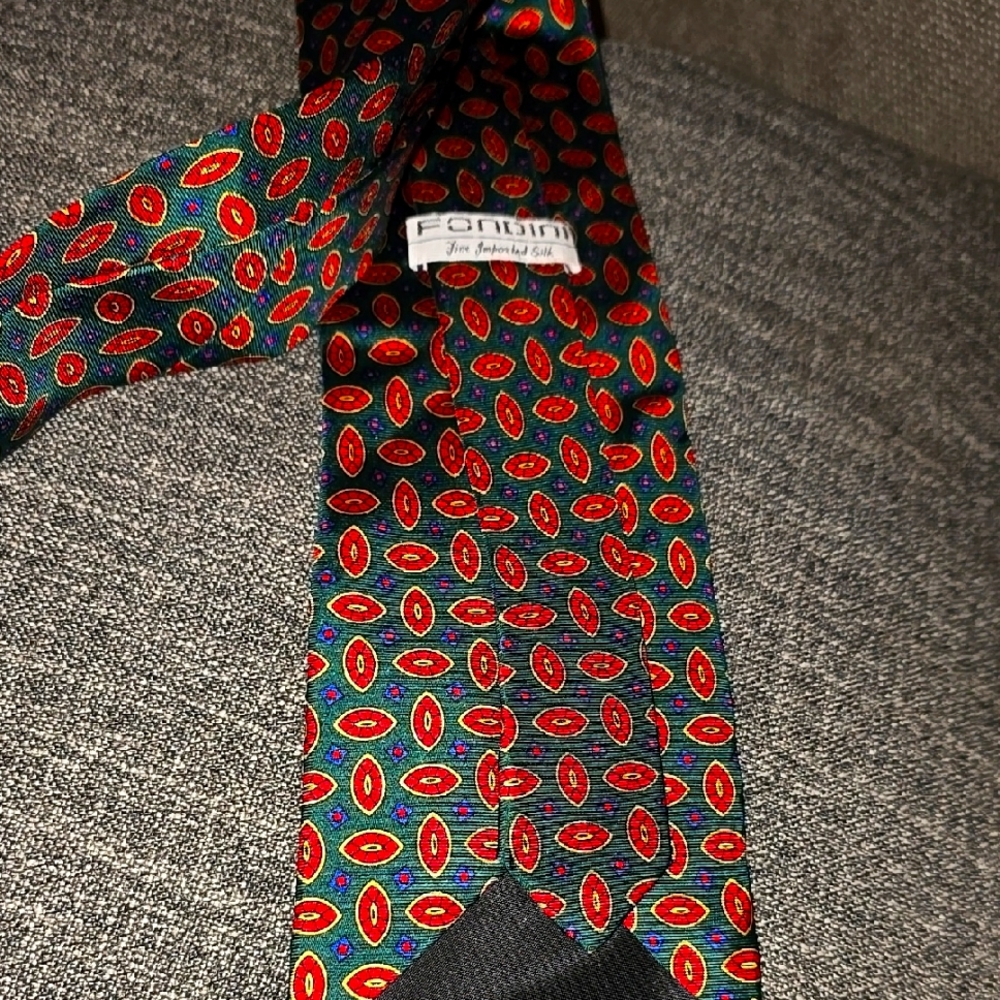 Fondini Red and Green Patterned Tie